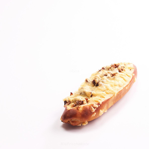 Produktfoto zu Laugenstange m. Käse & Speck